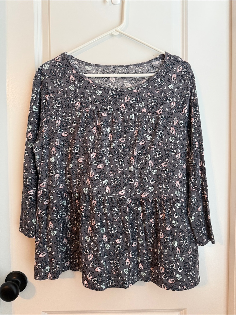 LOFT Gray Floral Peplum Top with Pink & White Details
